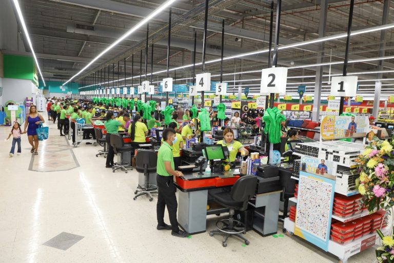 Supermercados Xtra ofertará 80 vacantes en la Feria Más Empleos del Municipio de San Miguelito