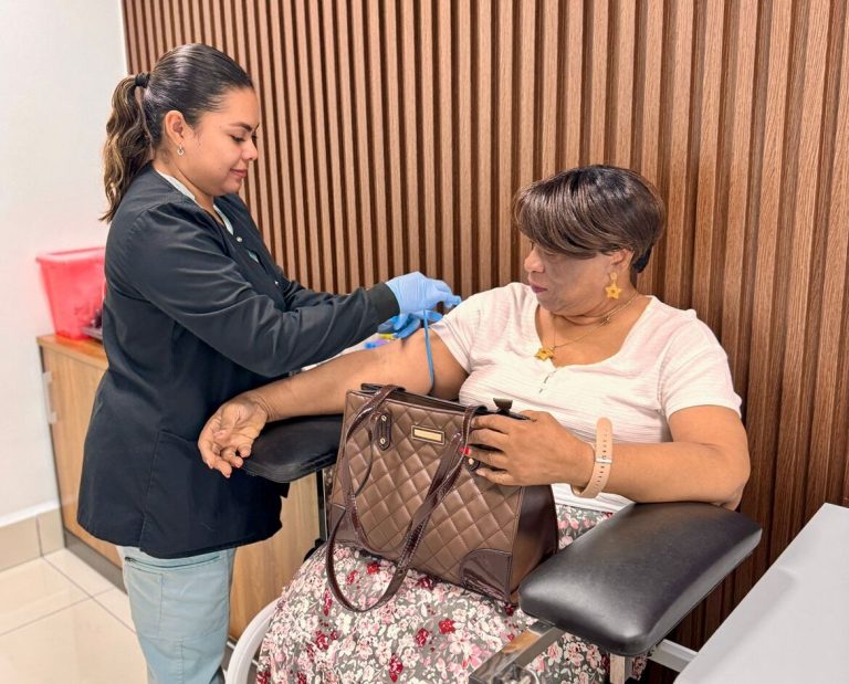 MiniMed lanza Feria de Salud con precios bajos en Panamá