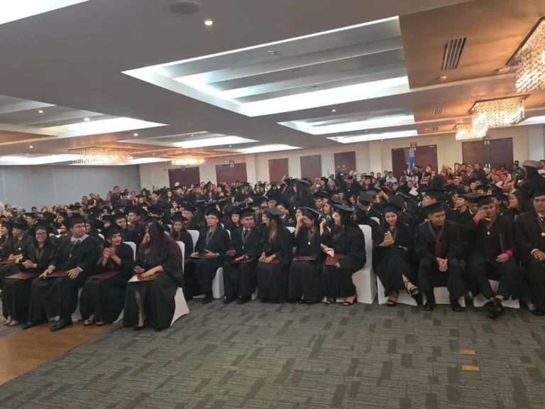 IPS Juan Demóstenes Arosemena gradúa a 179 nuevos licenciados en Educación Básica en Veraguas