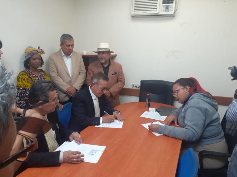 Denis Javier Chávez plantea transformación estructural para UP