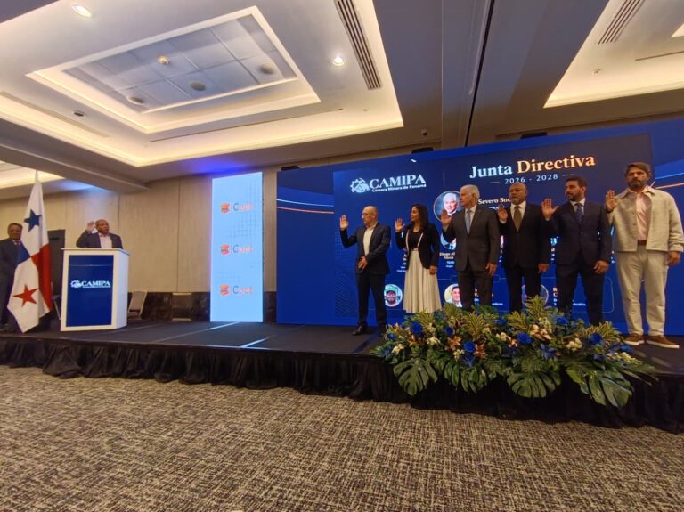 Severo Souza asume presidencia de CAMIPA y plantea debate sobre el futuro económico de Panamá