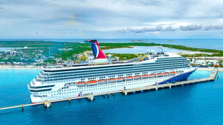 UMIP estrecha vínculos con Carnival Cruise Line para ampliar oportunidades de formación y embarque